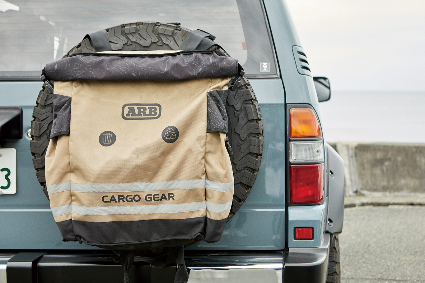 Trasharoo スペアタイヤ ゴミ袋 トラッシャルーバッグ グリーン